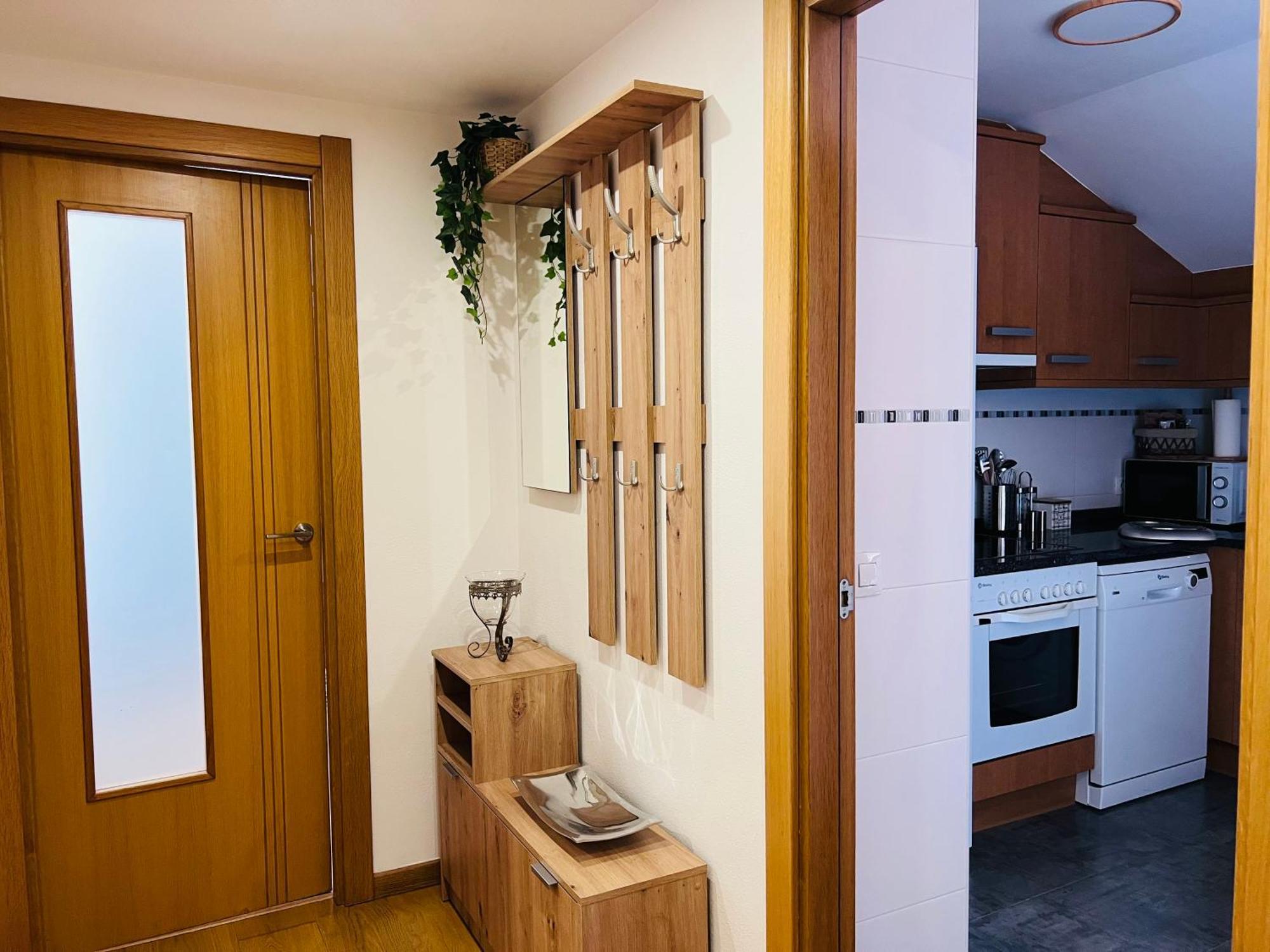 Atico Con Terrazas, Garaje Y Ascensor En El Casco Antiguo Apartment Huesca Bagian luar foto